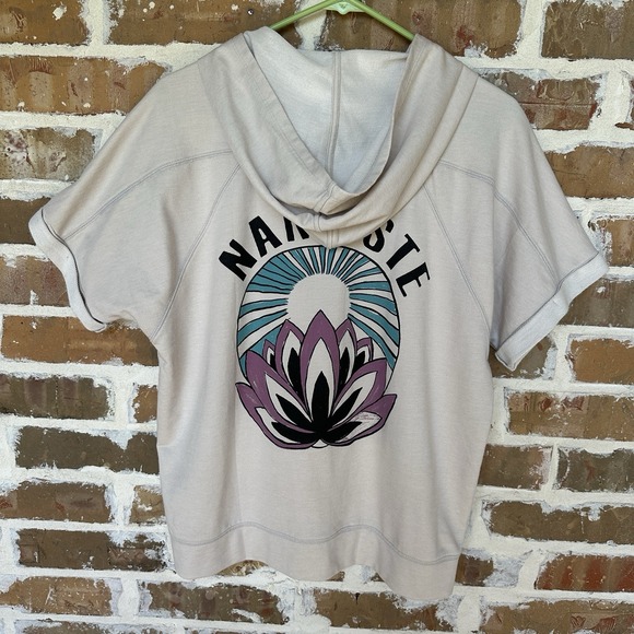 Lucky Lotus Hoodie Sweatshirt Size M Beige Graphic Print Pockets Full-Zip NWT - Picture 2 of 11